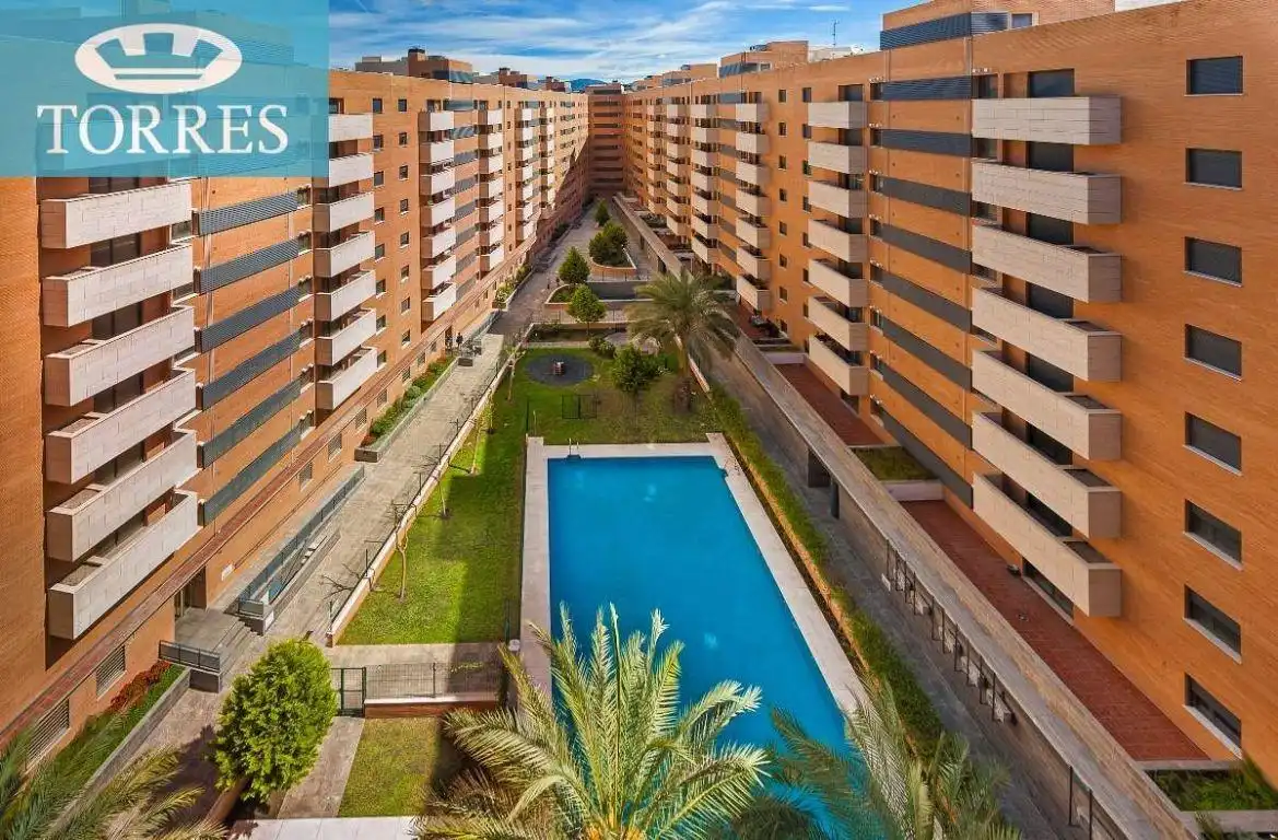 Exterior view of Flat for sale in Carretera de Cádiz