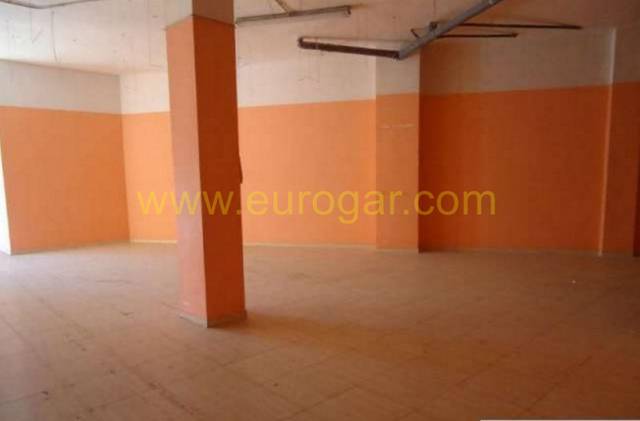Local comercial en Alquiler en Centro