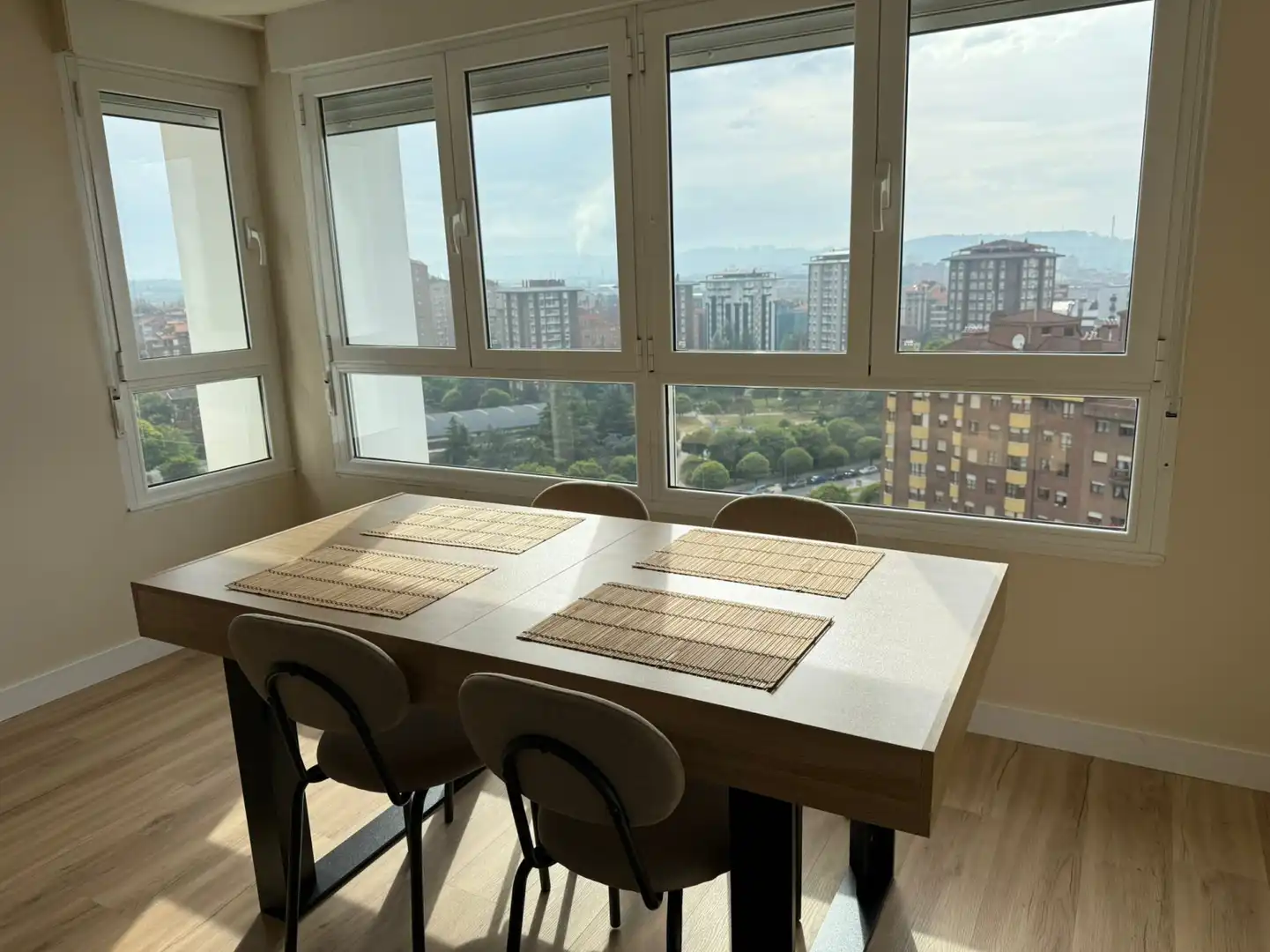 Dining room of Flat for rent in Gijón   with Heating and Furnished