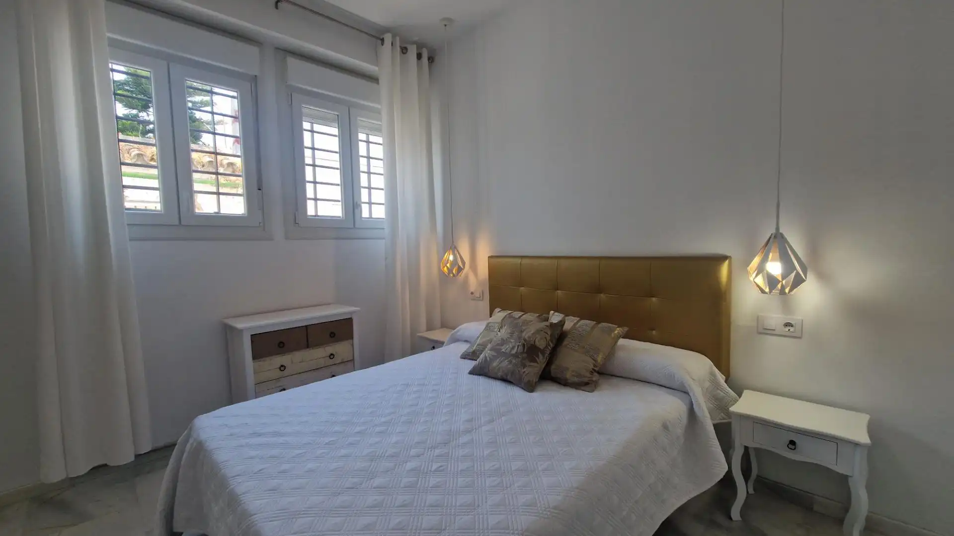 Schlafzimmer von Wohnung zur Miete in Jerez de la Frontera mit Klimaanlage und Möbliert