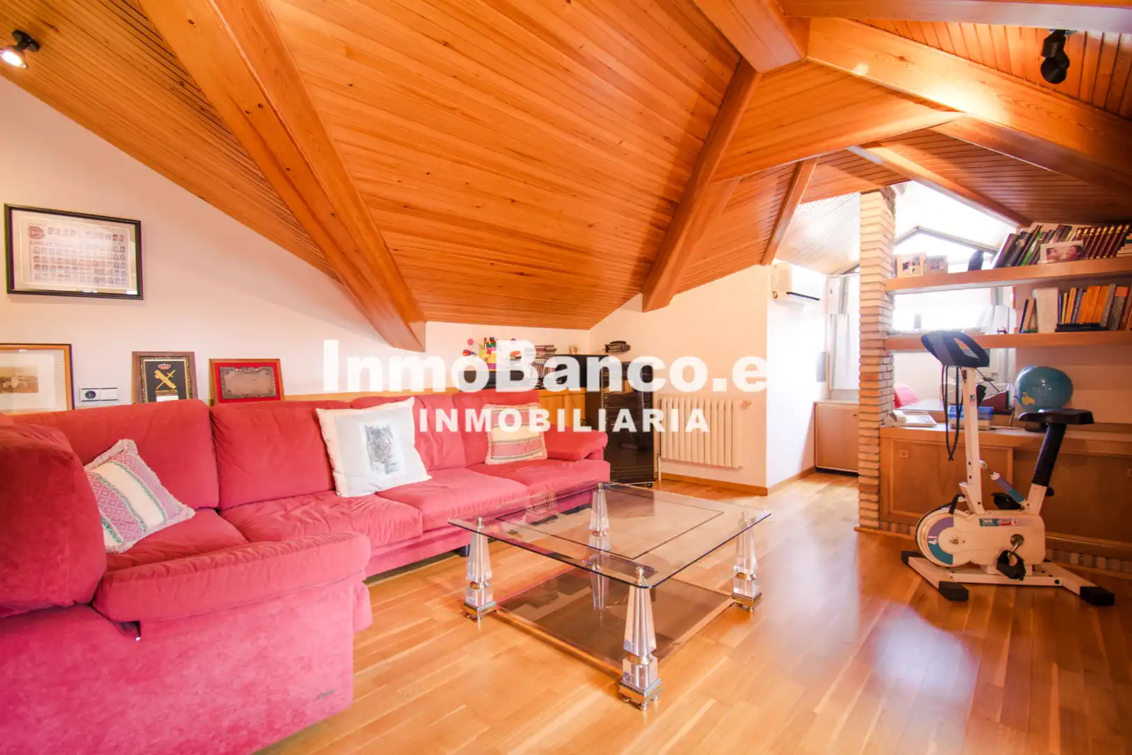 Sala de estar de Casa o chalet en venta en Chiva con Aire acondicionado, Calefacción y Jardín privado