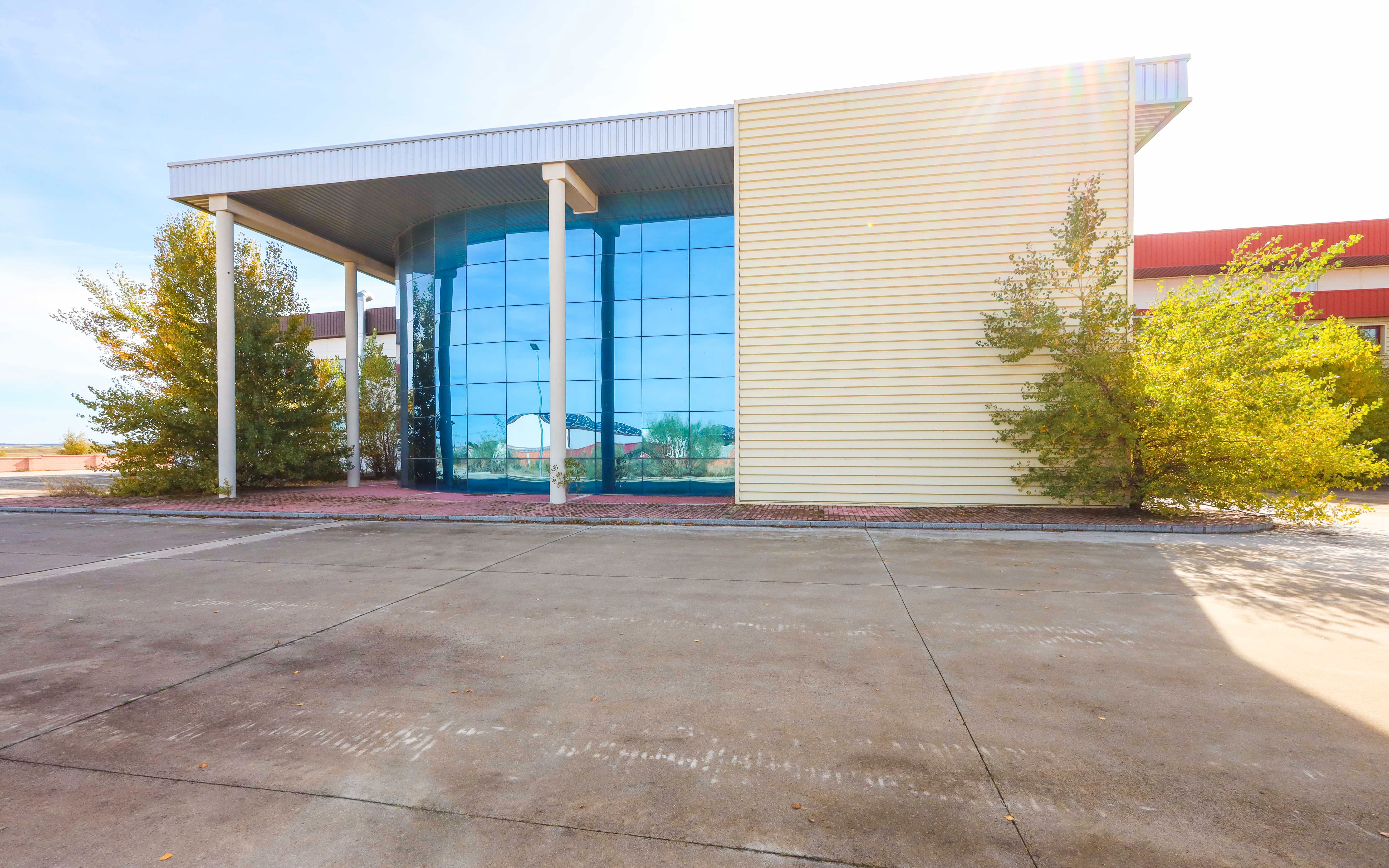 Vista exterior de Nave industrial en venta en Arévalo