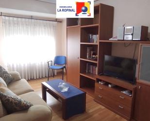 Living room of Flat to rent in Salamanca Capital  with Heating, Furnished and Oven