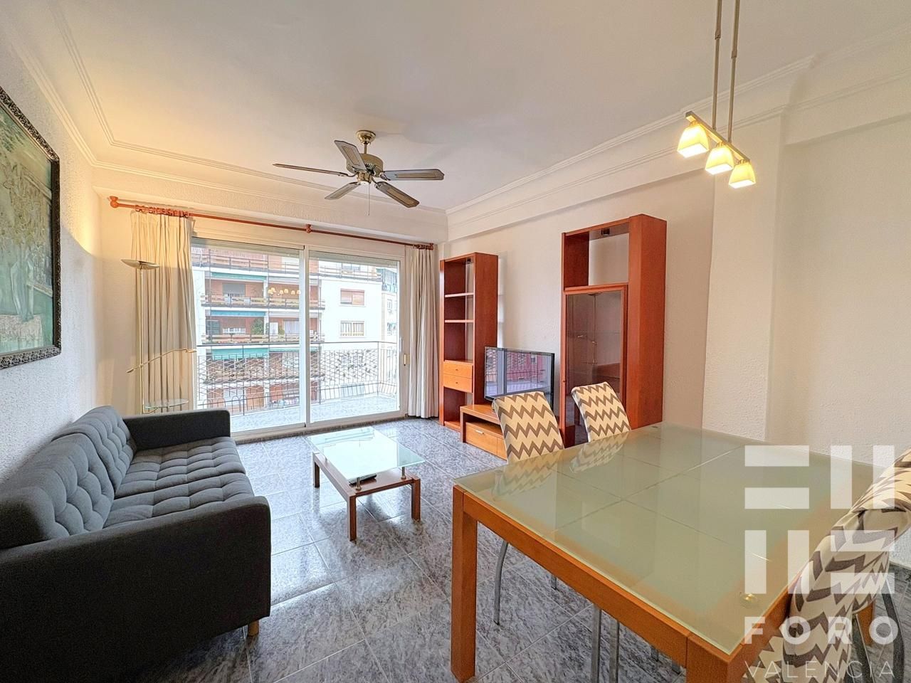 Sala d'estar de Pis de lloguer en  Valencia Capital amb Balcó