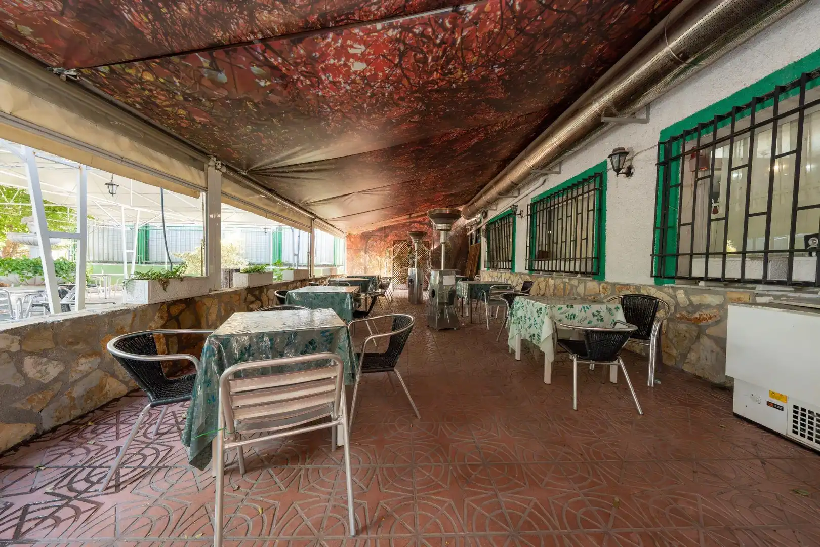 Terrasse von Geschaftsraum zur Miete in Paracuellos de Jarama
