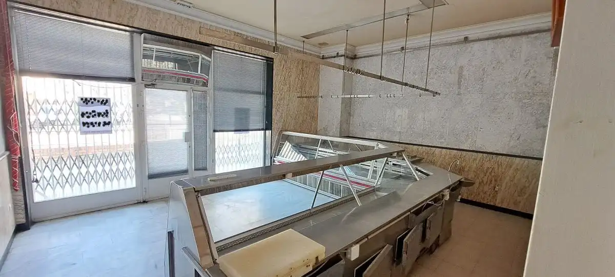 Local comercial en venda a Santo Domingo y San Martín