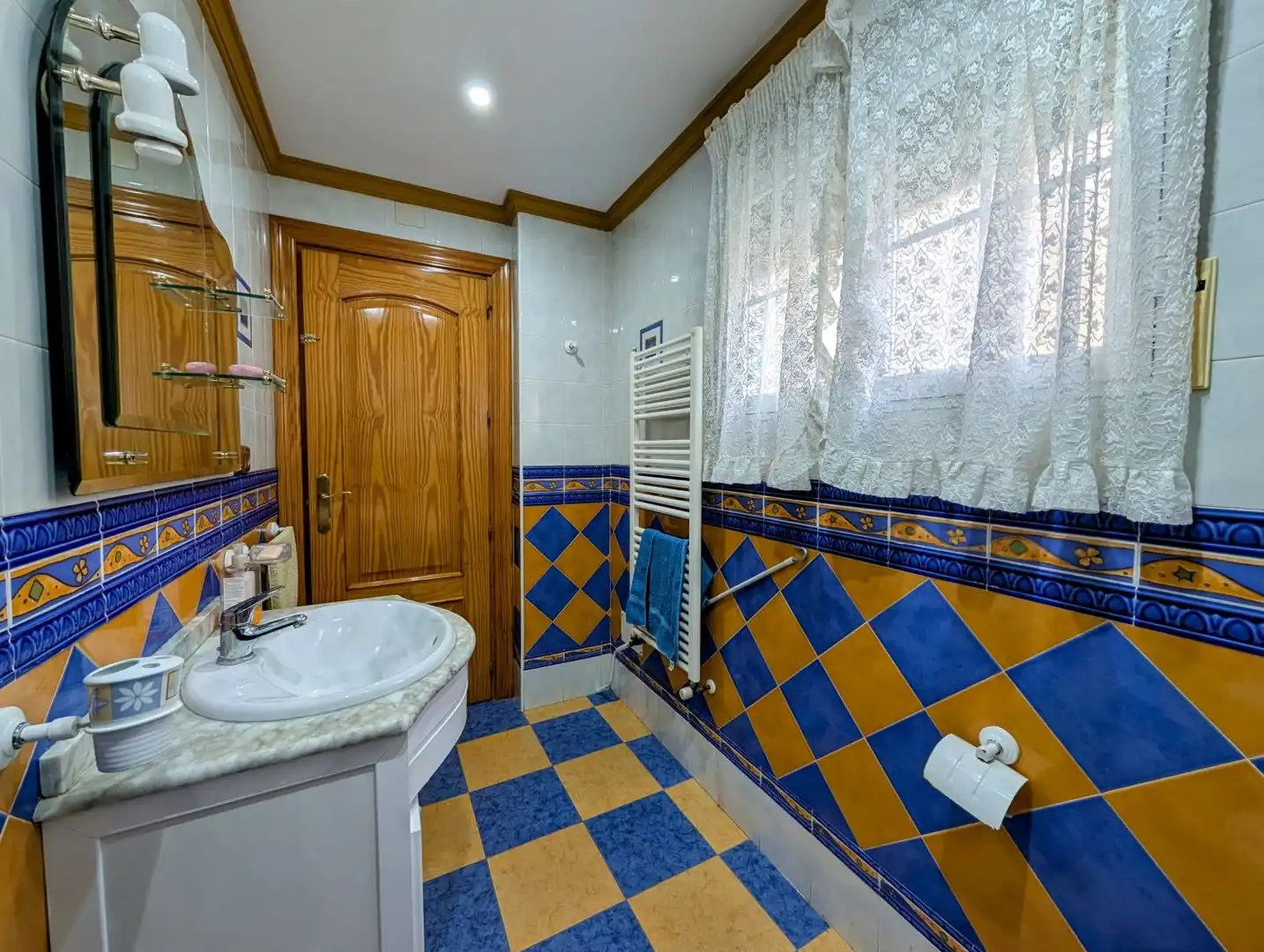 Bany de Casa o xalet en venda en Loja amb Aire condicionat, Calefacció i Terrassa