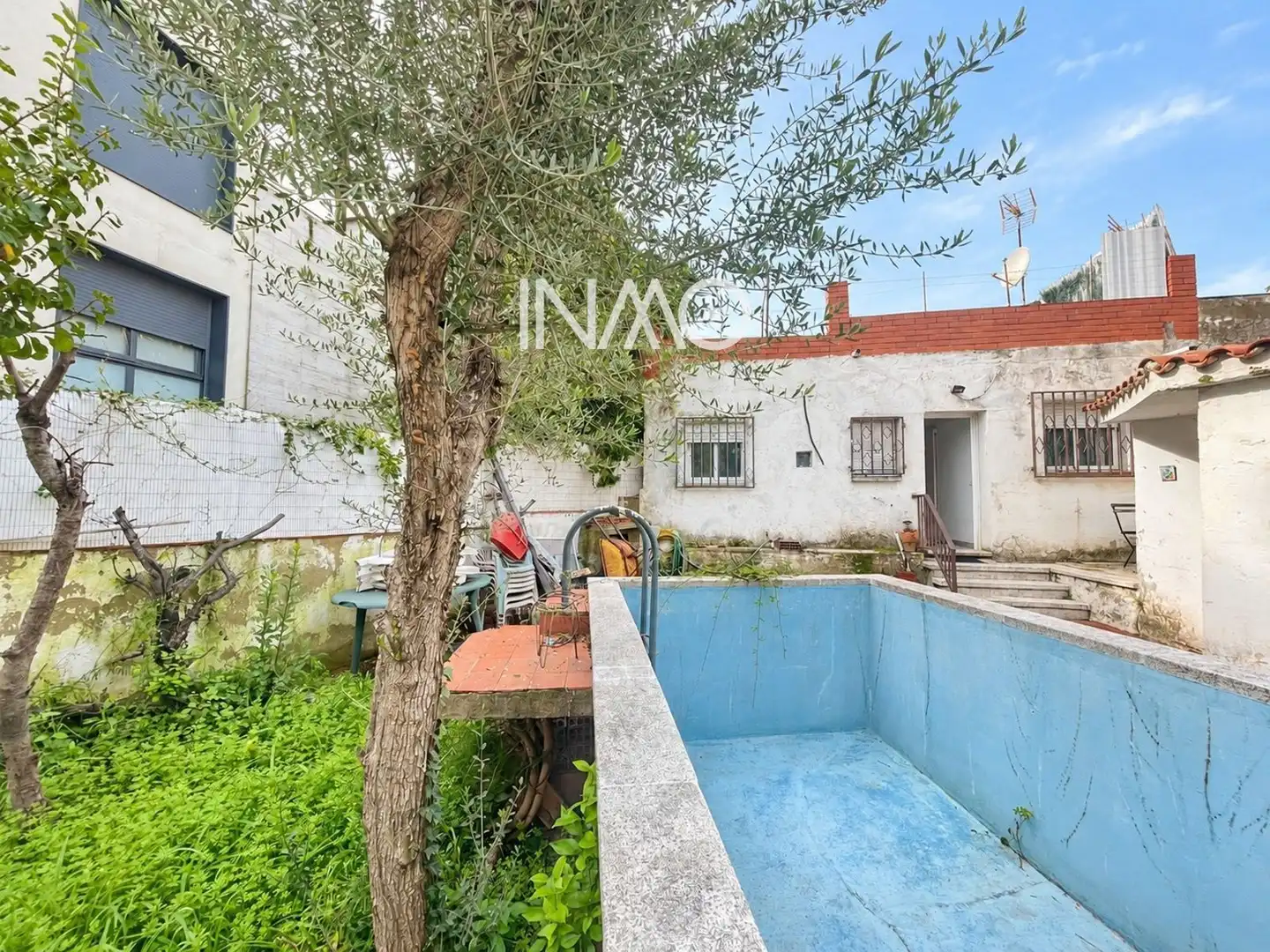 Garden of Houses for sale in Can Vallhonrat