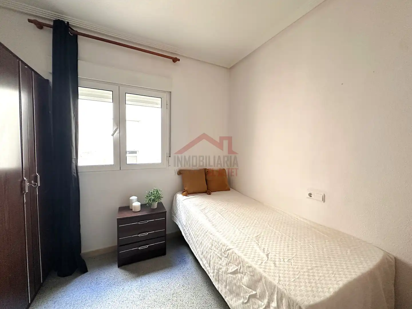 Habitación de Piso en venta en Elche / Elx con Trastero, Amueblado y Horno