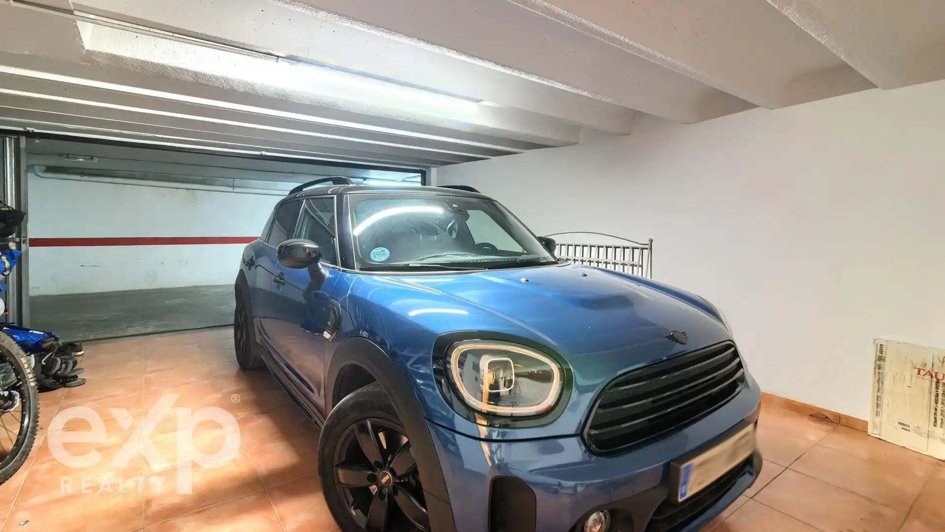 Parking de Casa o chalet en venta en Godella con Aire acondicionado, Calefacción y Jardín privado