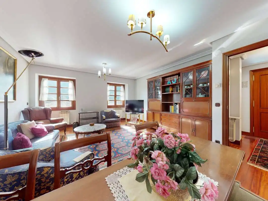 Living room of Flat for sale in Legazpi  with Heating and Furnished
