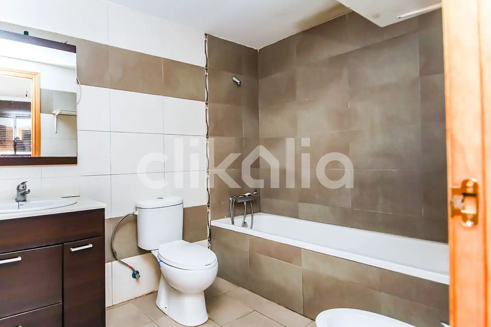 Baño de Piso en venta en Valls con Calefacción y Terraza