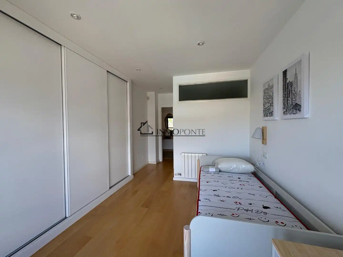 Habitación de Piso de alquiler en Pontevedra Capital  con Calefacción y Trastero