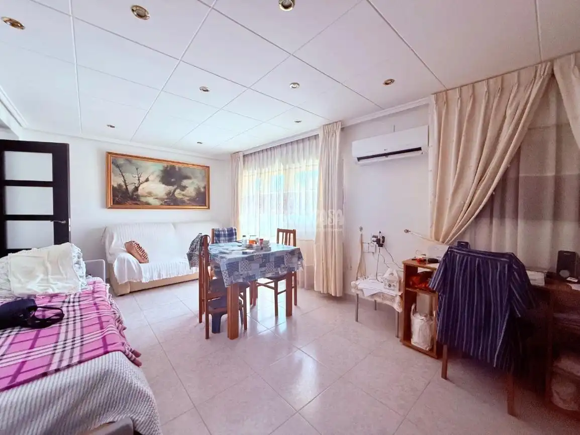 Schlafzimmer von Wohnung zum Verkauf in Mislata mit Klimaanlage und Balkon