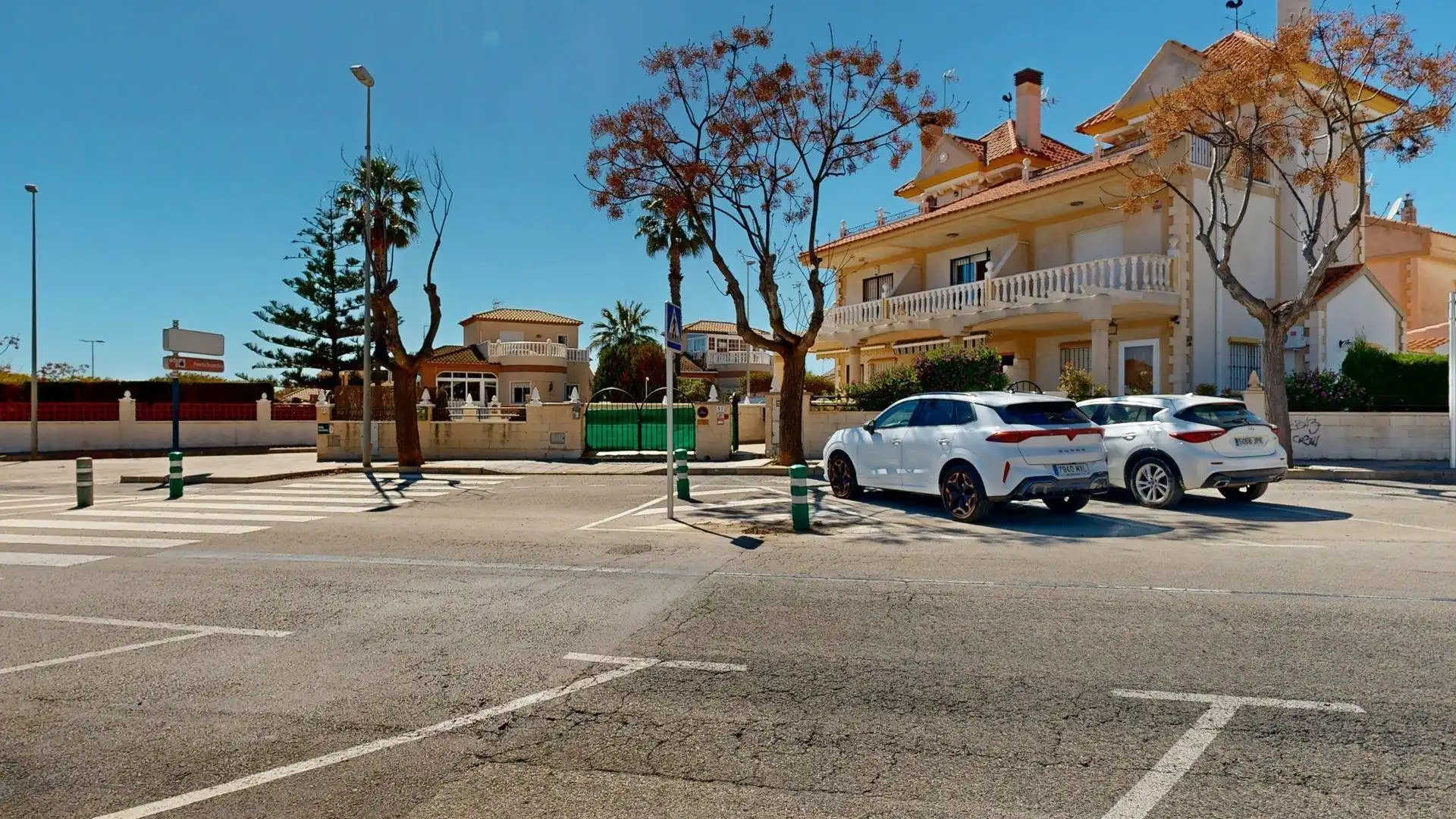 Vista exterior de Casa adosada en venta en Pilar de la Horadada con Jardín privado, Terraza y Balcón