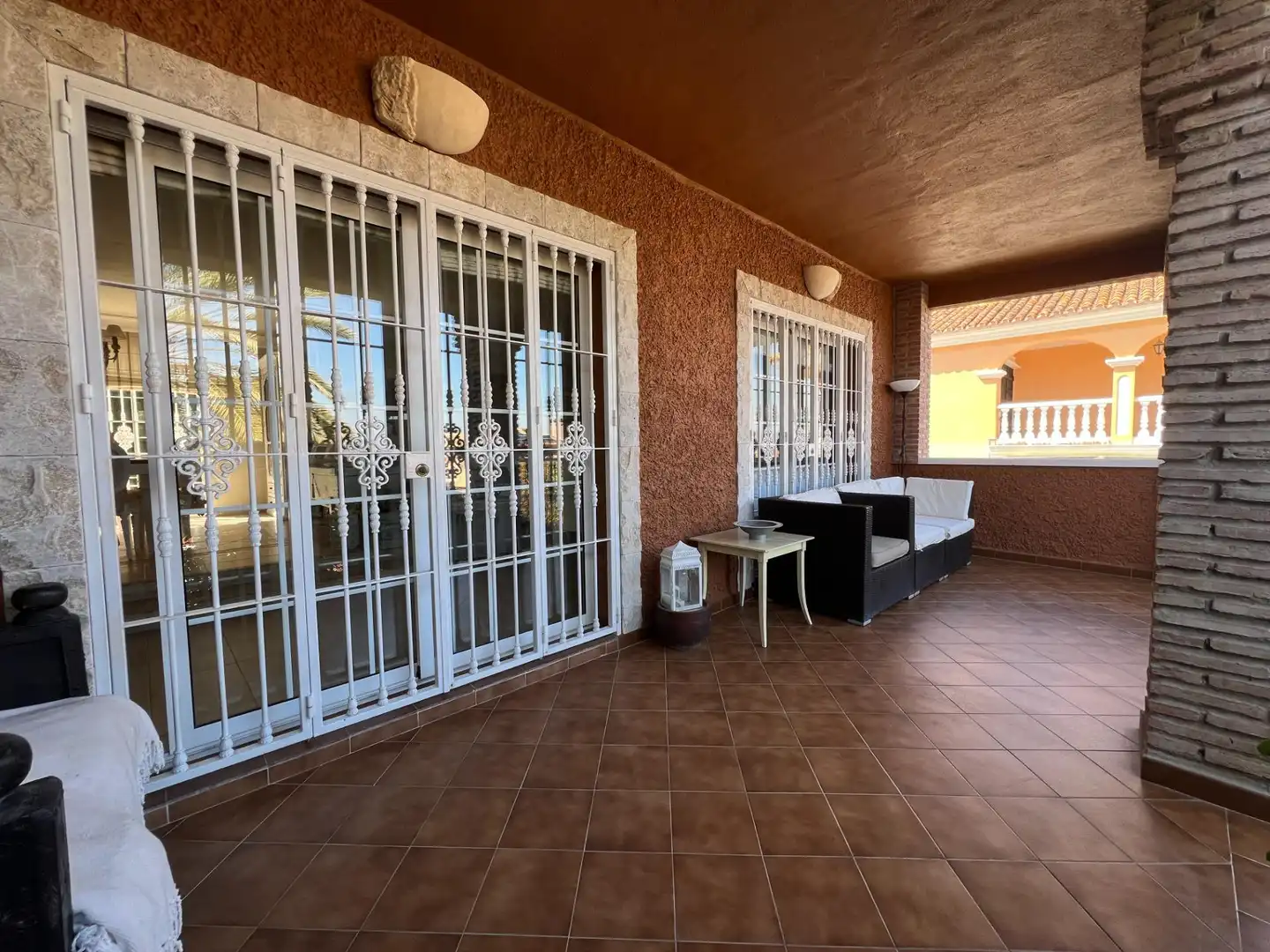 Terrassa de Casa o xalet en venda en Alhaurín de la Torre amb Aire condicionat, Jardí privat i Terrassa