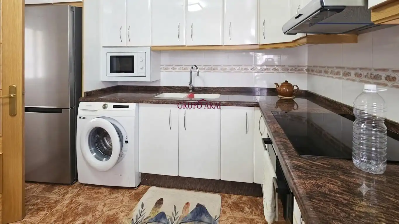 Cuina de Pis en venda en Alicante / Alacant amb Aire condicionat, Terrassa i Moblat