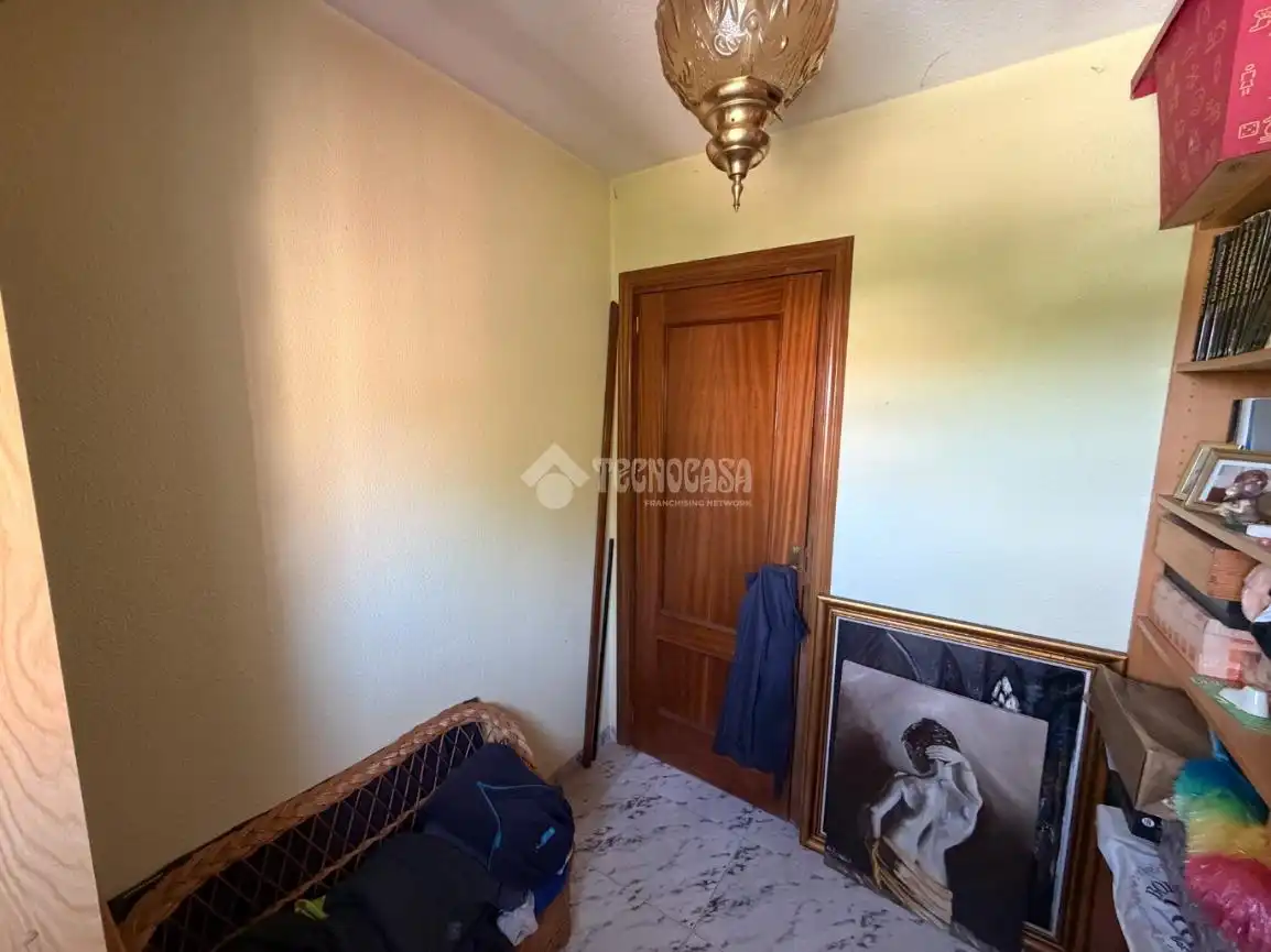Dormitori de Casa o xalet en venda en Valdetorres de Jarama amb Calefacció