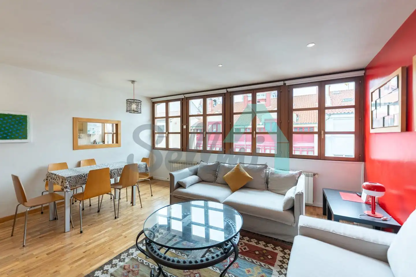 Sala de estar de Piso de alquiler en Oviedo  con Calefacción, Parquet y Amueblado