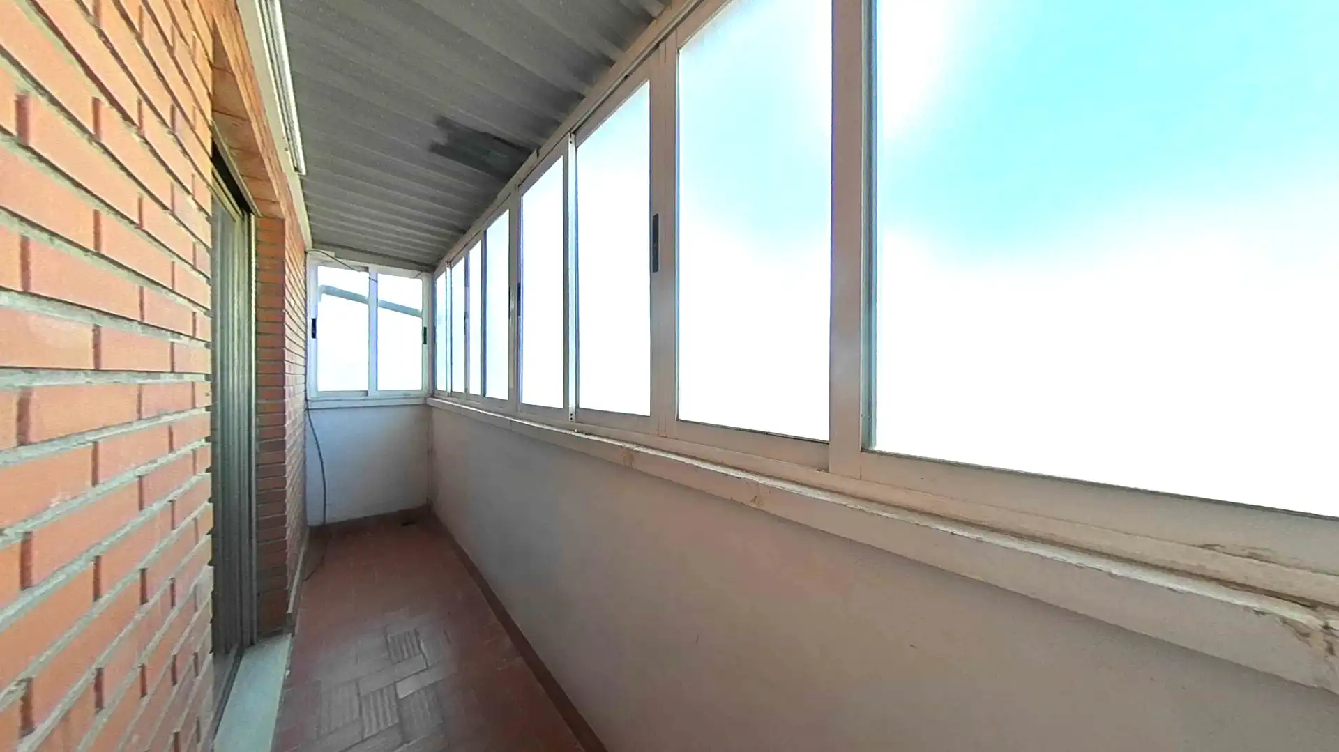 Wohnungen zum Verkauf in Elche / Elx mit Klimaanlage und Balkon