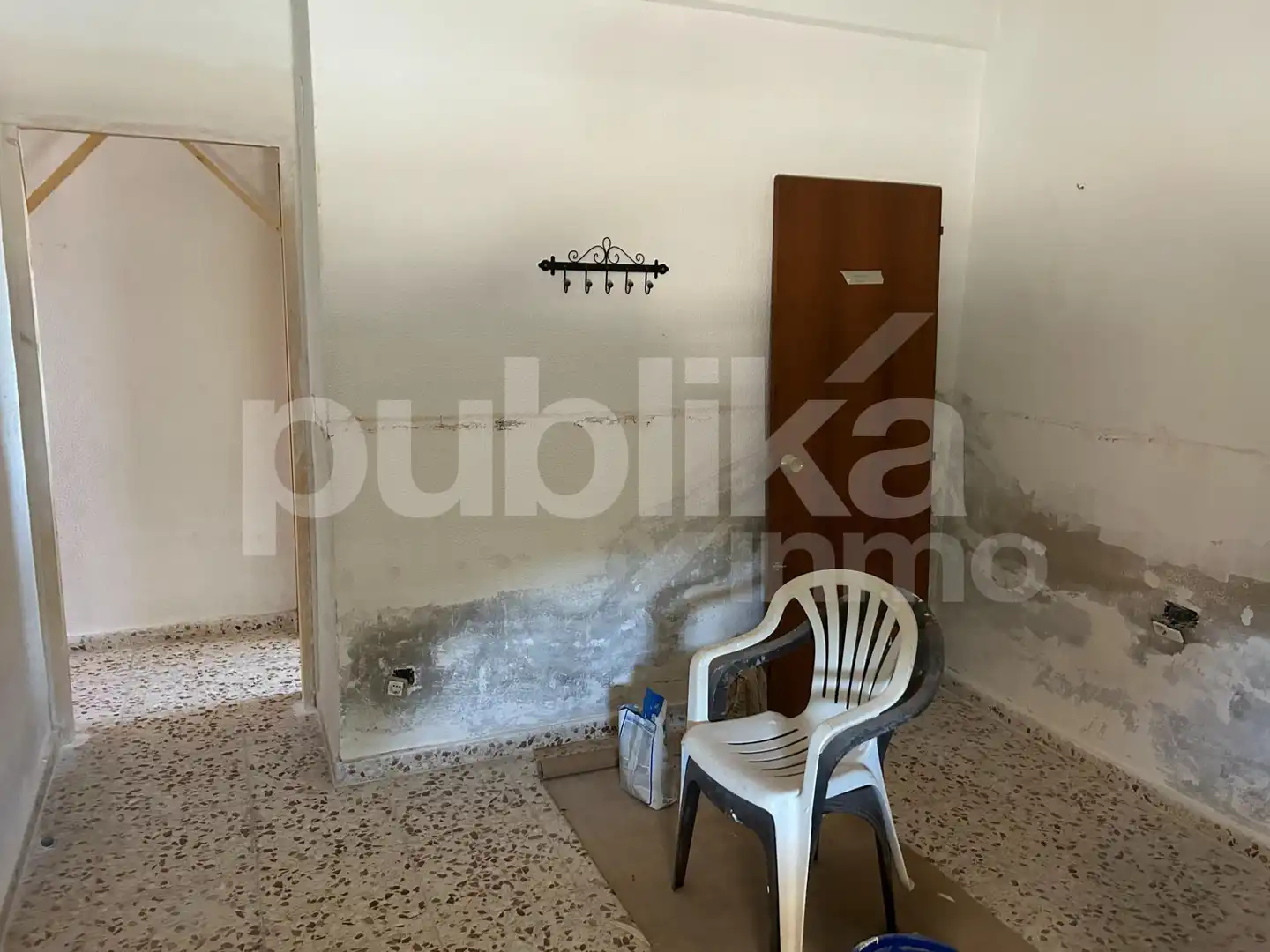 Country house zum Verkauf in Elche / Elx mit Terrasse, Abstellraum und Schwimmbad