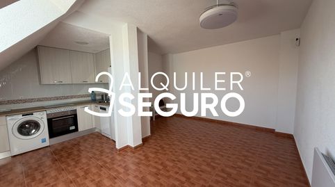 Foto 5 de Piso de alquiler en Callejon del Palomar, Yuncos, Toledo