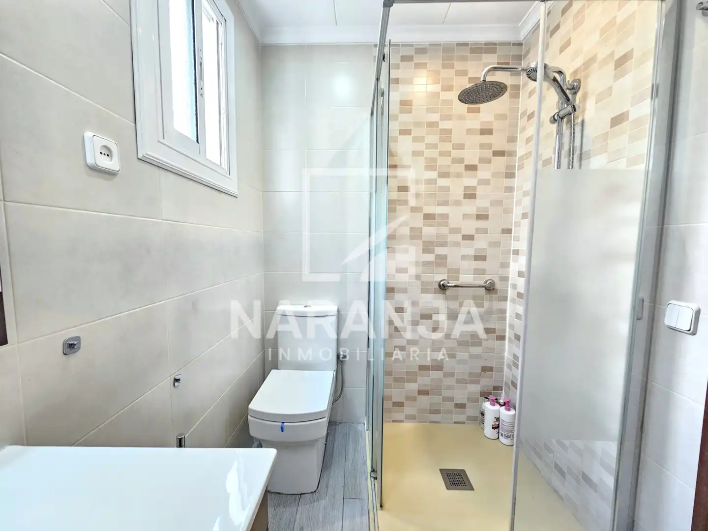Baño de Piso en venta en Barcelona con Terraza
