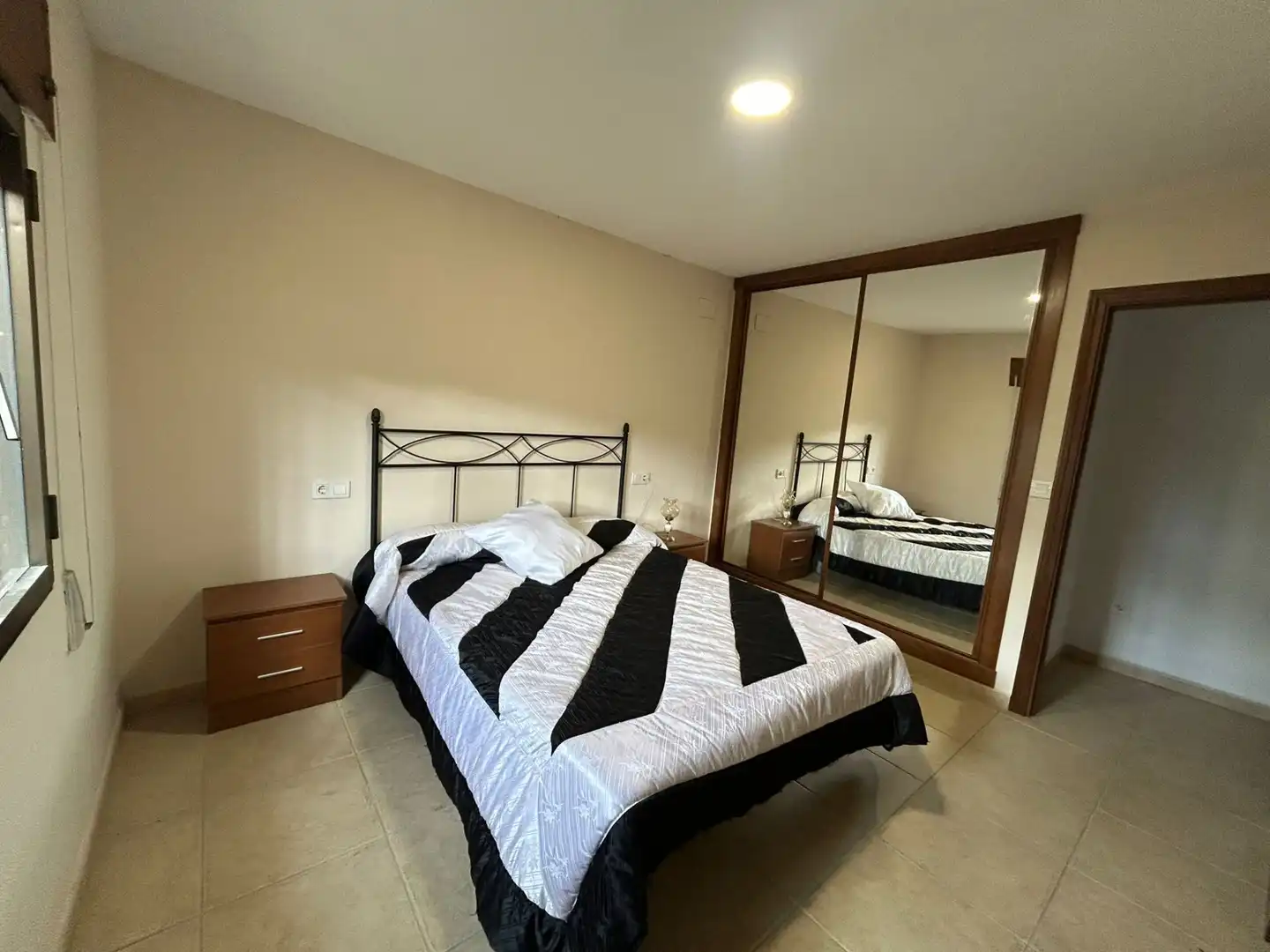 Habitación de Casa o chalet en venta en Perales del Puerto con Jardín privado, Trastero y Amueblado