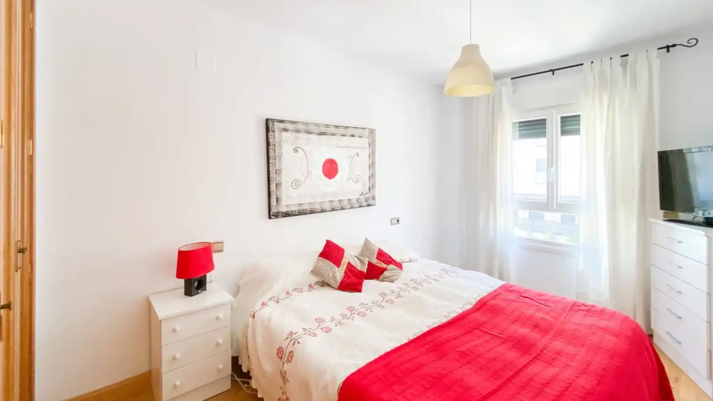 Bedroom of Flat for rent in Málaga  with Air Conditioner, Heating and Parquet flooring