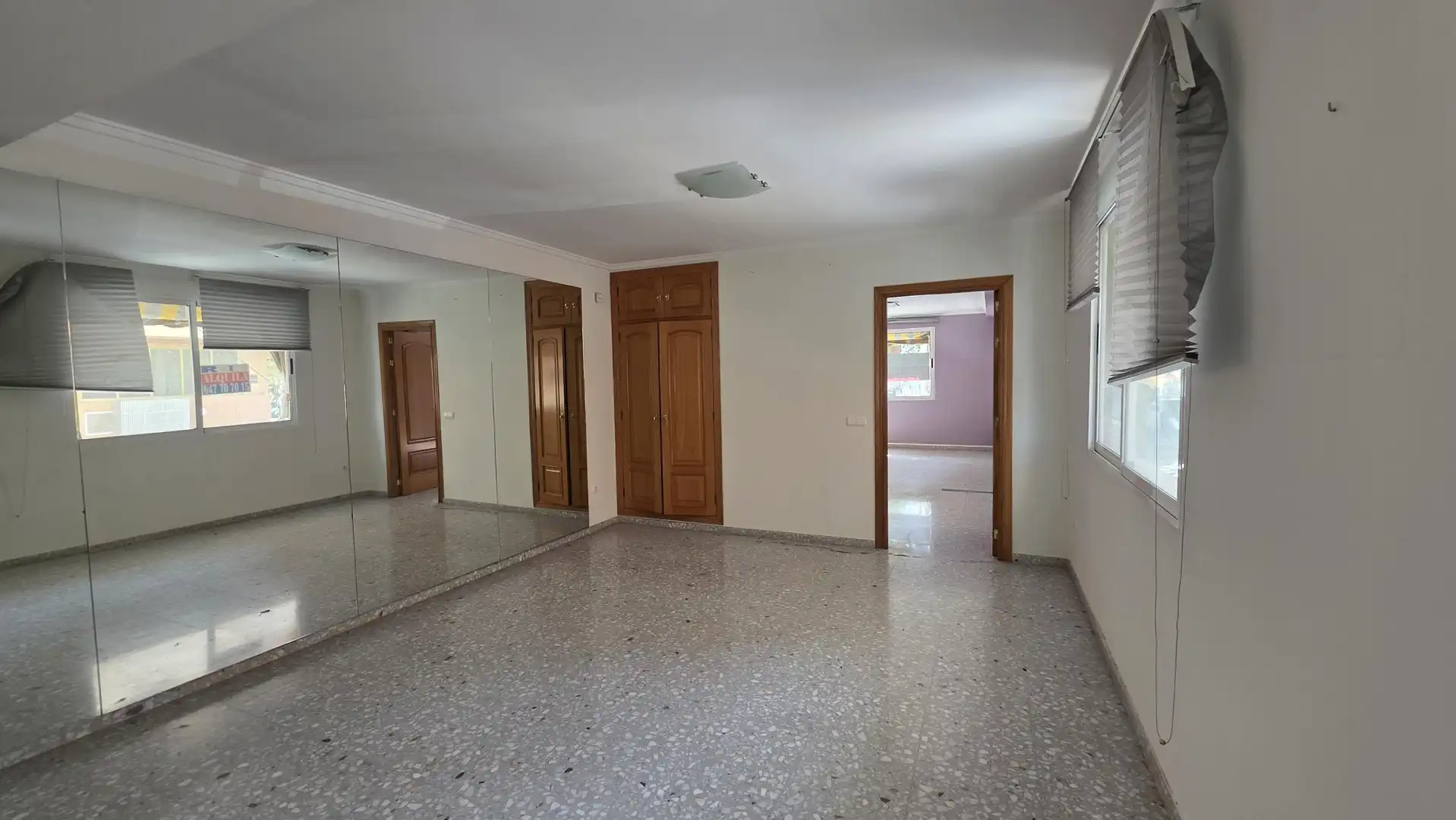 Piso en venta en Oliva con Terraza