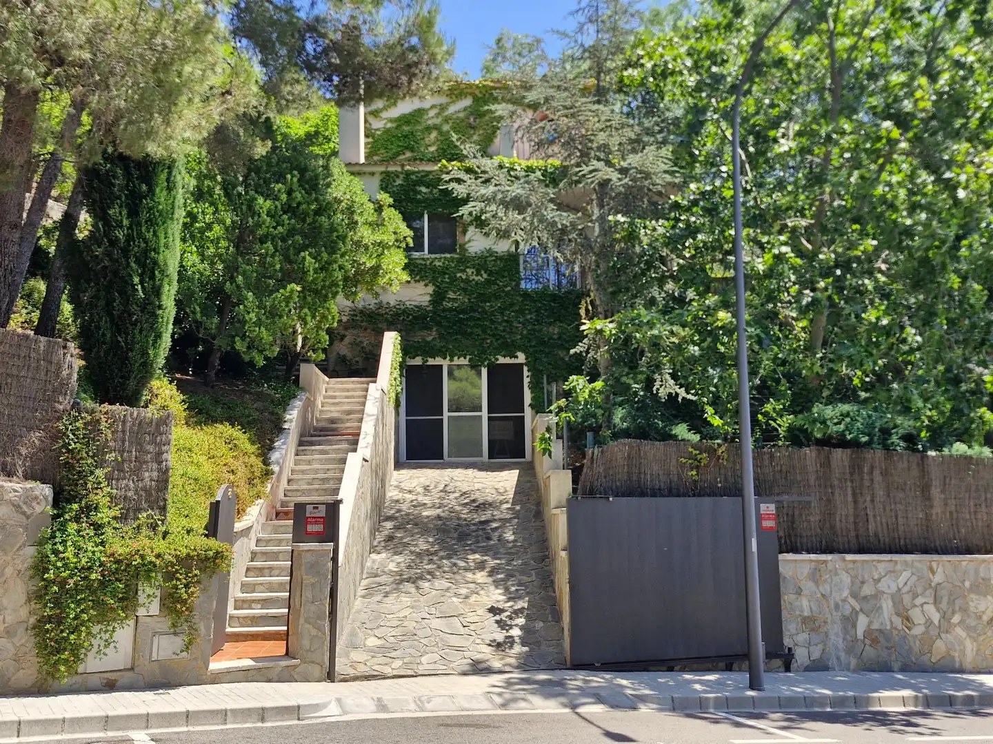 Exterior view of Houses for sale in Almoster  with Air Conditioner, Heating and Storage room