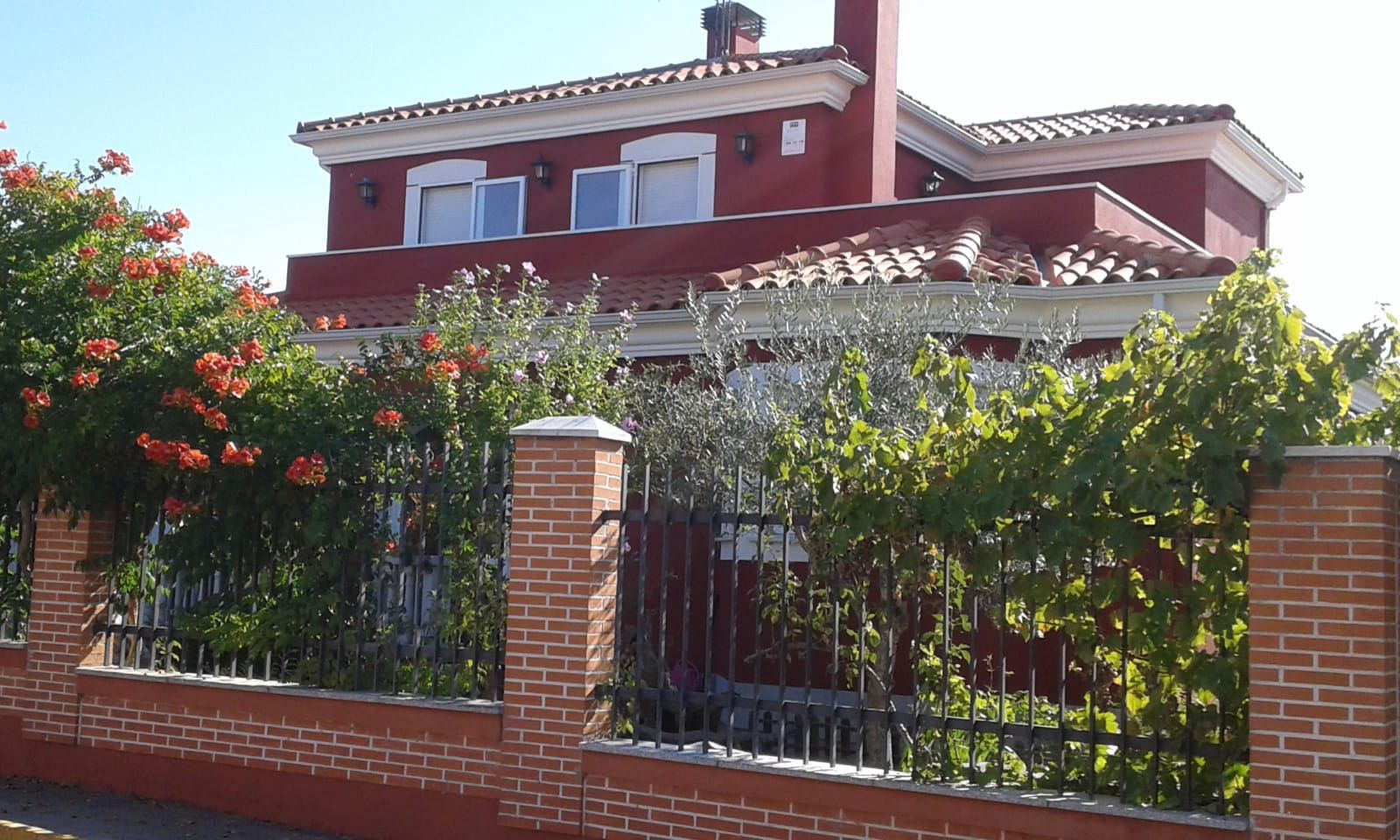 Exterior view of House or chalet for sale in Buenavista  with Heating, Private garden and Parquet flooring
