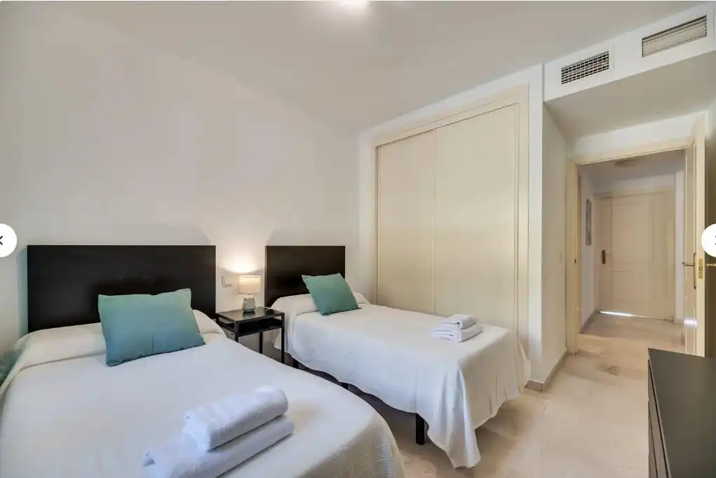 Bedroom of Apartments for rent in Marbella  with Air Conditioner, Heating and Terrace