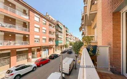 Exterior view of Flat for sale in Mollet del Vallès  with Air Conditioner and Balcony