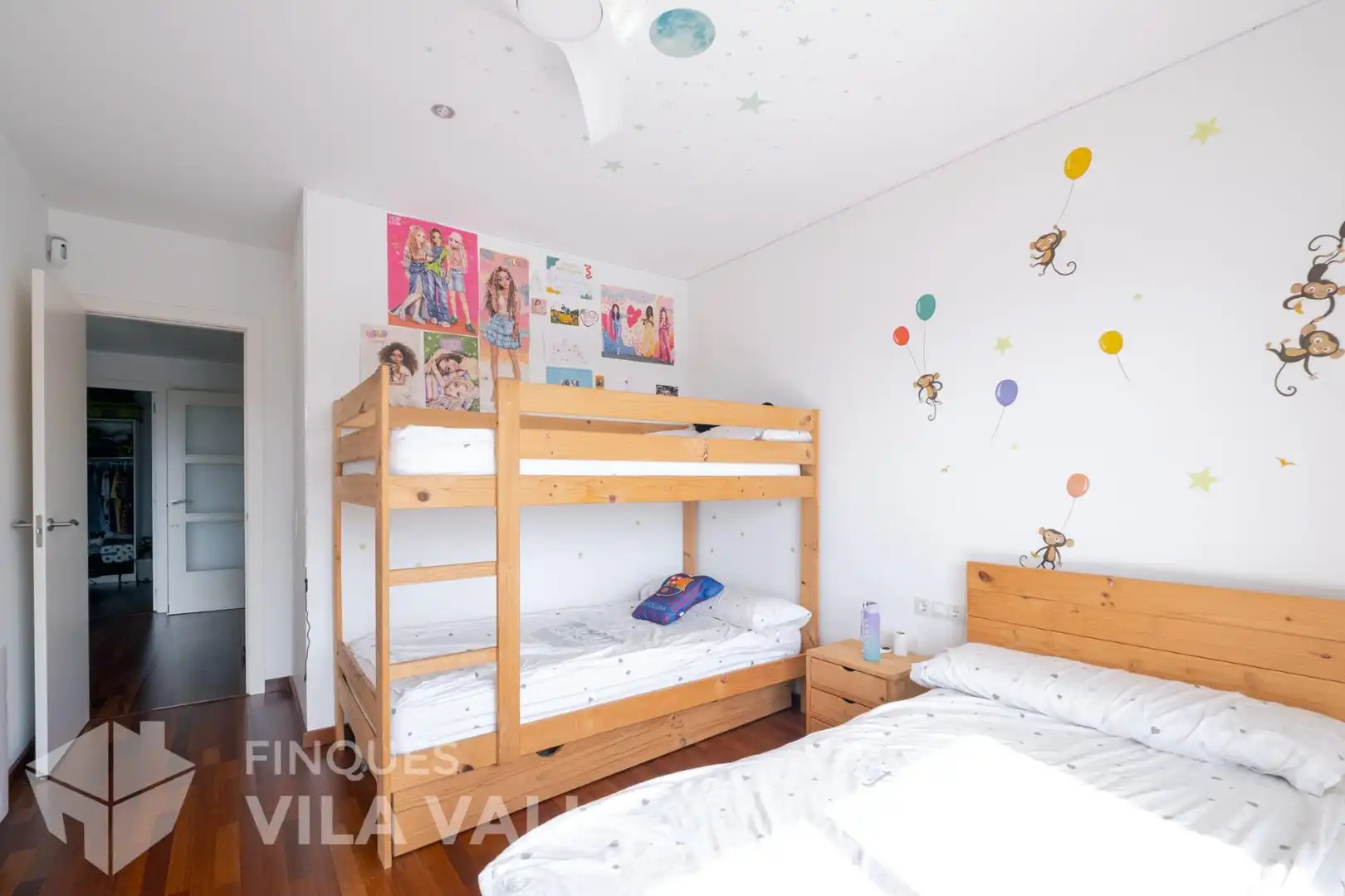 Dormitori de Casa o xalet en venda en Bigues i Riells del Fai amb Aire condicionat, Jardí privat i Parquet