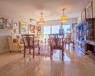 Living room of Flat for sale in  Sevilla Capital  with Parquet flooring, Terrace and Storage room