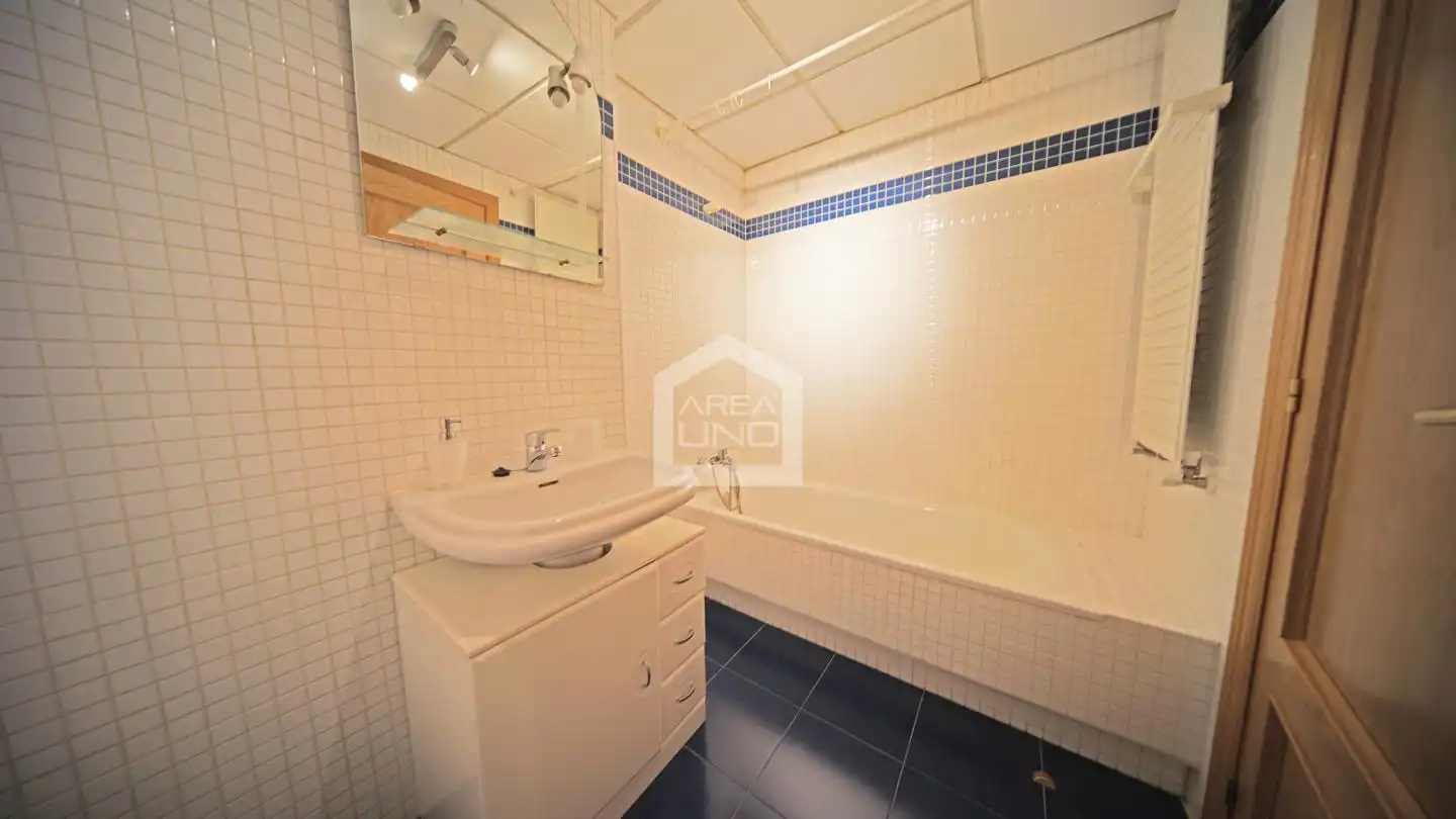 Badezimmer von Wohnung zur Miete in Alcorcón mit Klimaanlage, Heizung und Parkett