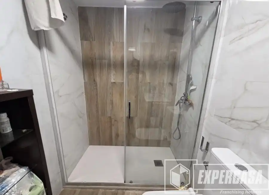 Baño de Casa adosada en venta en Corbera con Aire acondicionado, Terraza y Trastero