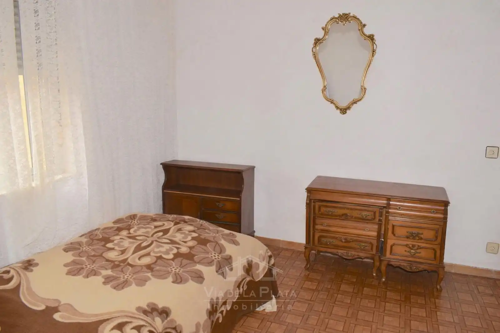Dormitori de Casa o xalet en venda en Topas amb Calefacció, Traster i Moblat