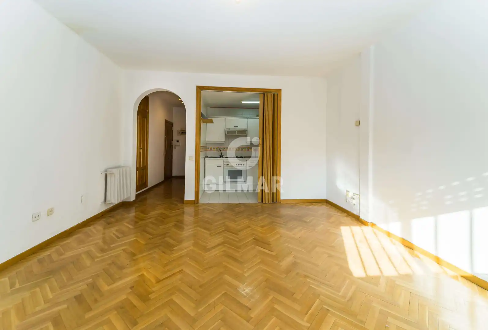 Habitación de Estudio en venta en Madrid con Calefacción, Jardín privado y Piscina