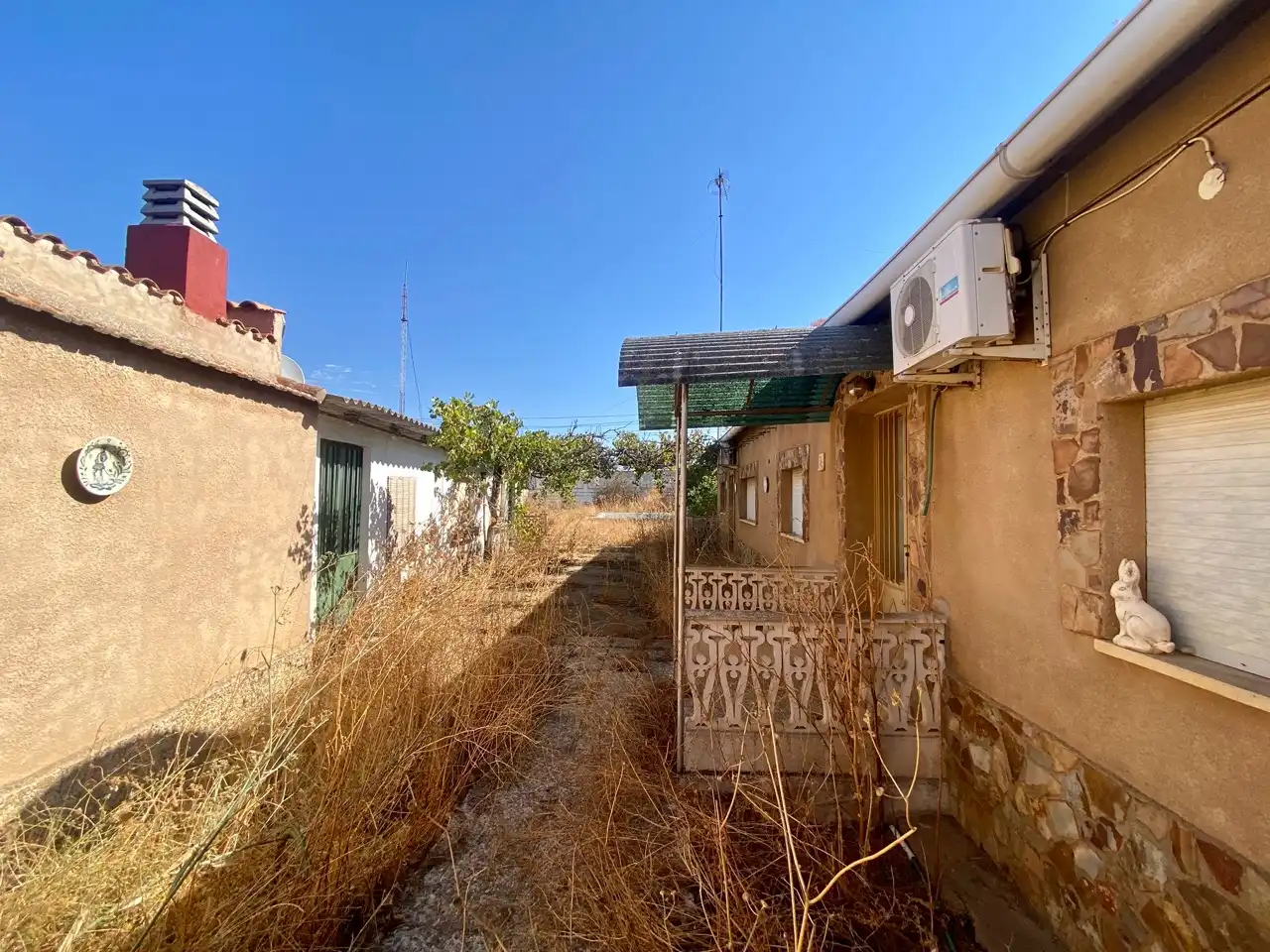 Houses for sale in Malagón  with Air Conditioner, Heating and Terrace