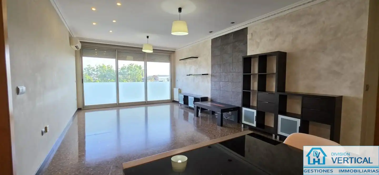 Sala de estar de Piso en venta en Manises con Aire acondicionado, Calefacción y Trastero