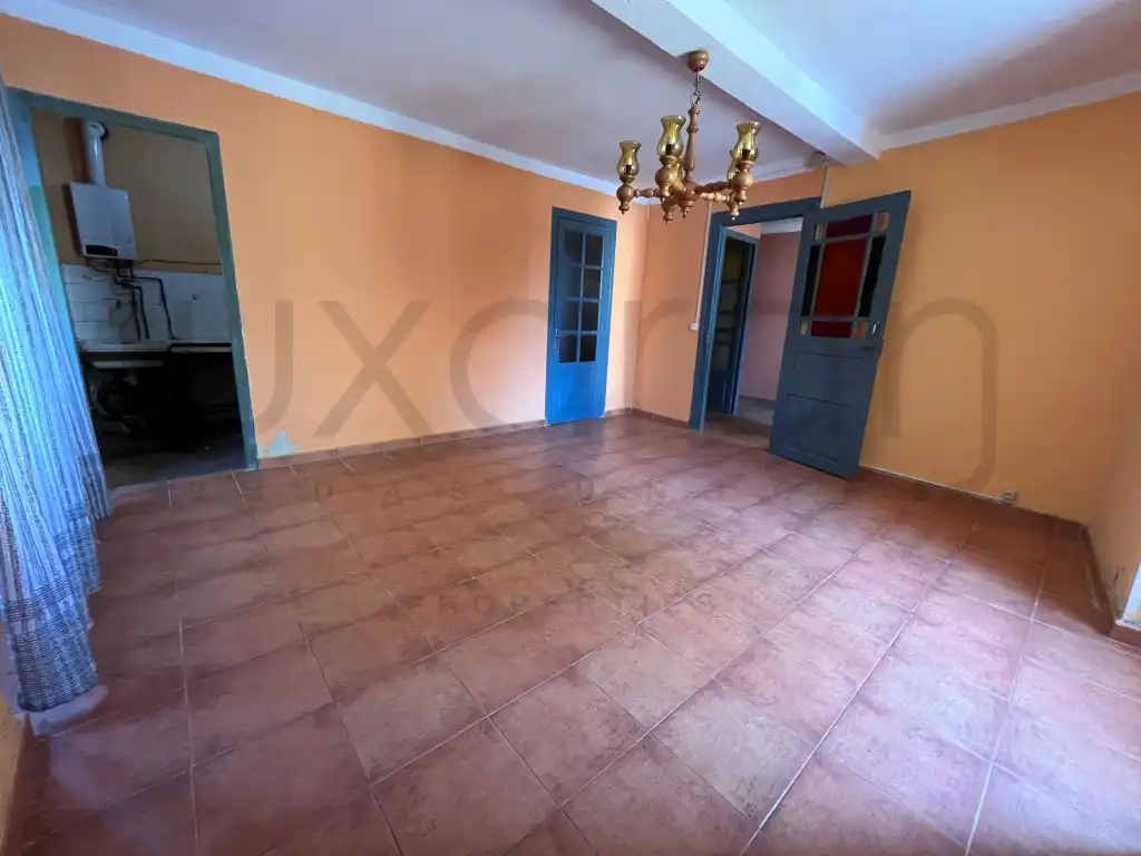 Houses for sale in Calle Carrera,Dera, 38, Les