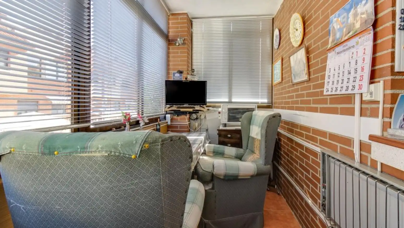 Sala de estar de Casa adosada en venta en Salamanca con Calefacción, Jardín privado y Parquet