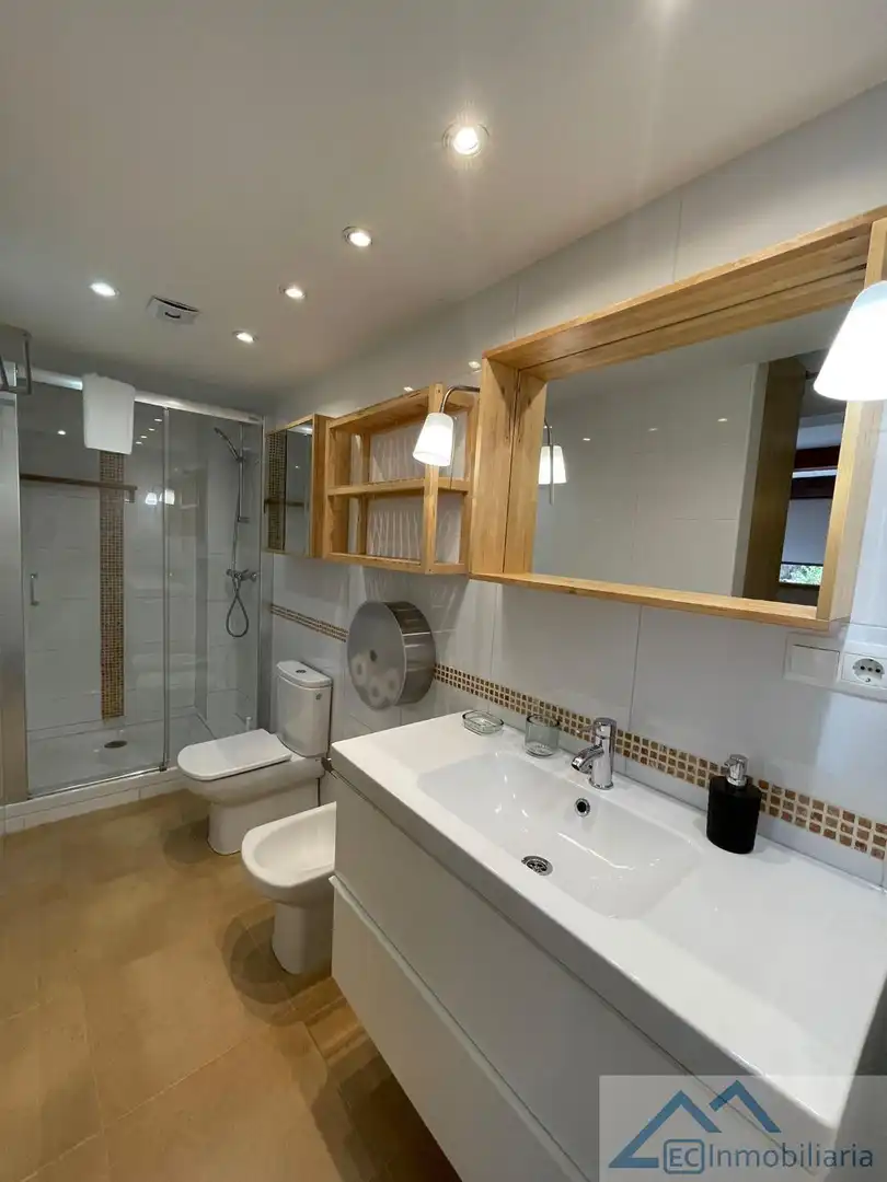Badezimmer von Gebäude zum Verkauf in Ribamontán al Mar