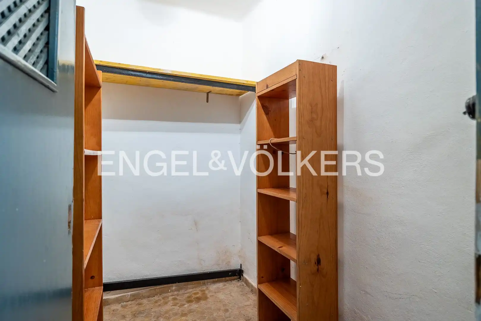 Wohnung zur Miete in Sevilla mit Klimaanlage, Heizung und Parkett