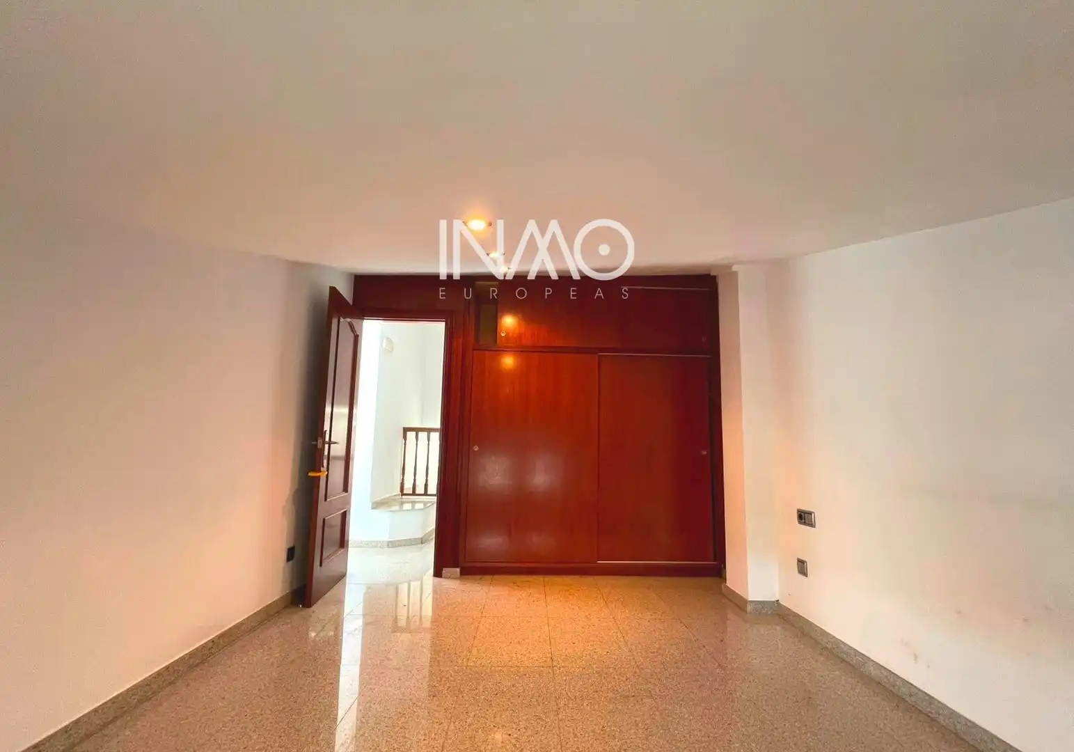 Dúplex en venta en Rubí con Aire acondicionado, Calefacción y Terraza