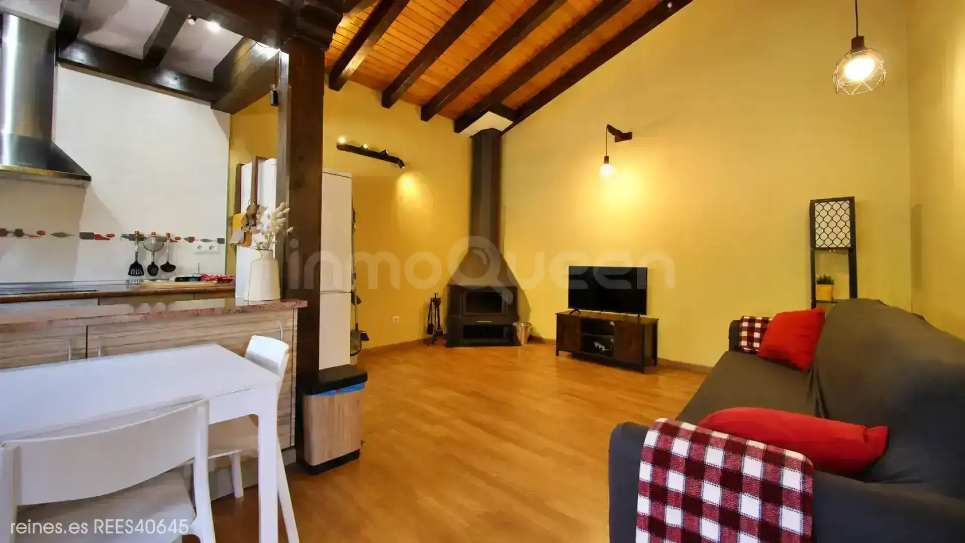 Sala de estar de Casa adosada en venta en Rionansa con Calefacción, Jardín privado y Terraza