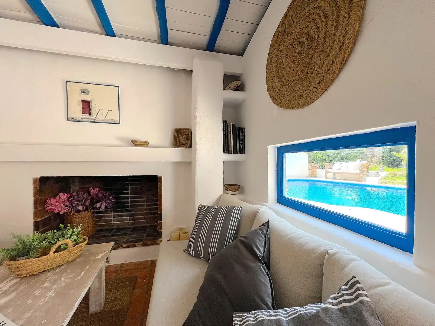 Living room of Houses for sale in Sant Antoni de Portmany  with Air Conditioner, Heating and Private garden