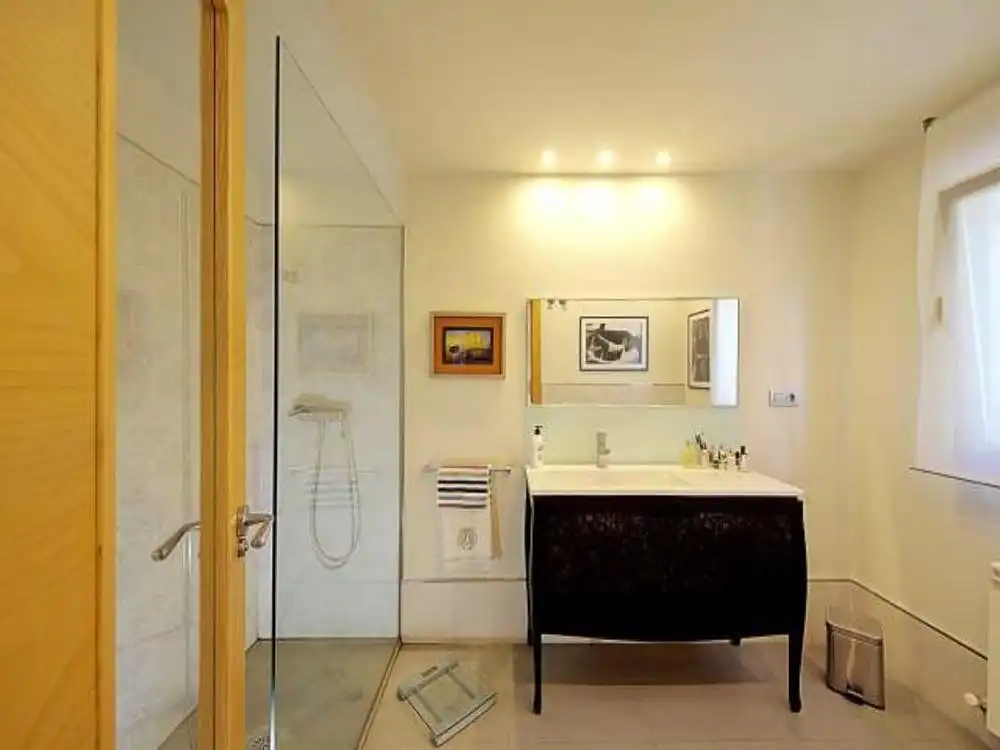 Bathroom of Houses for sale in Granada  with Swimming Pool